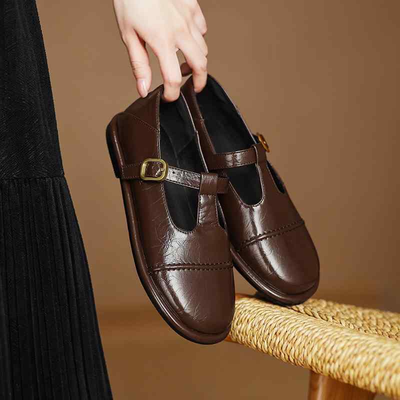 パンプス レディース 厚底 メリージェーン スクエアトゥ スクール風 日系 PUレザー チャンキーヒール ローヒール 通勤 オフィス 普段使い ブラック ダークブラウン くり抜きデザイン