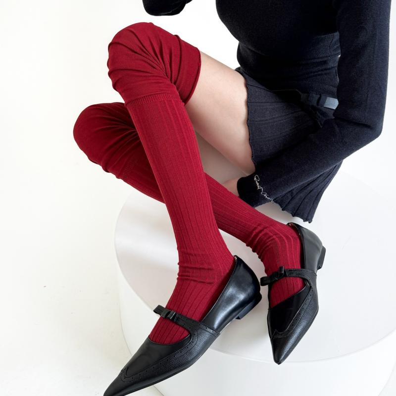 ソックス レディース 女性用 秋冬 無地 切り替え オーバーニーソックス ニーハイ くしゅくしゅ ルーズソックス風 フェミニン スタイルアップ 綿 コットン 摩擦防止 着回し