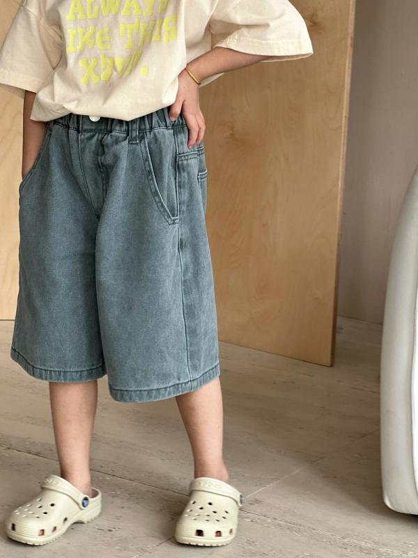 ・カテゴリ: デニムパンツ・スタイル: 韓国風・主な素材: 綿100%・柄: 無地・デザイン要素: スポーツ、田園風、かわいい、プリンセス、トレンド・丈: ハーフ丈・ウエスト: ミッドライズ・フロント: ゴムウエスト・生地加工: 柔軟加工・...