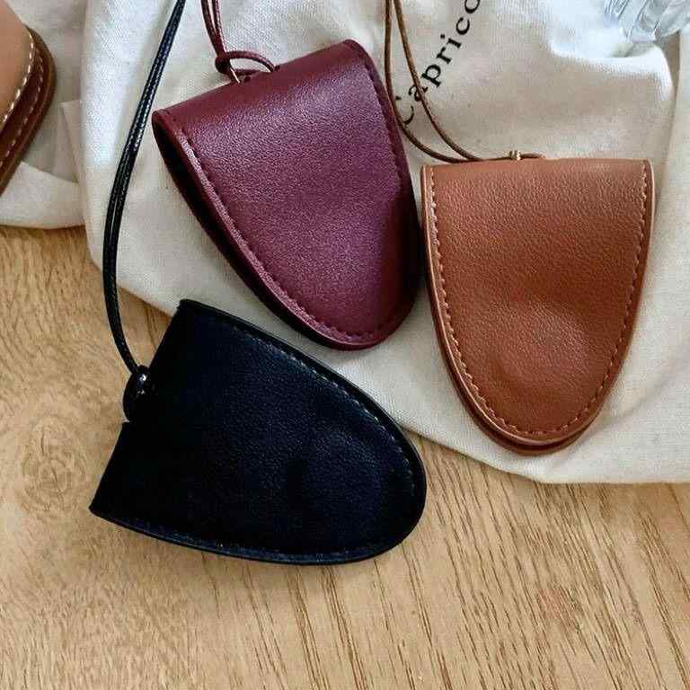 ポーチ 男女兼用 ネックストラップ ロングチェーン スナップ開閉 フェイクレザー 眼鏡入れ カードホル..