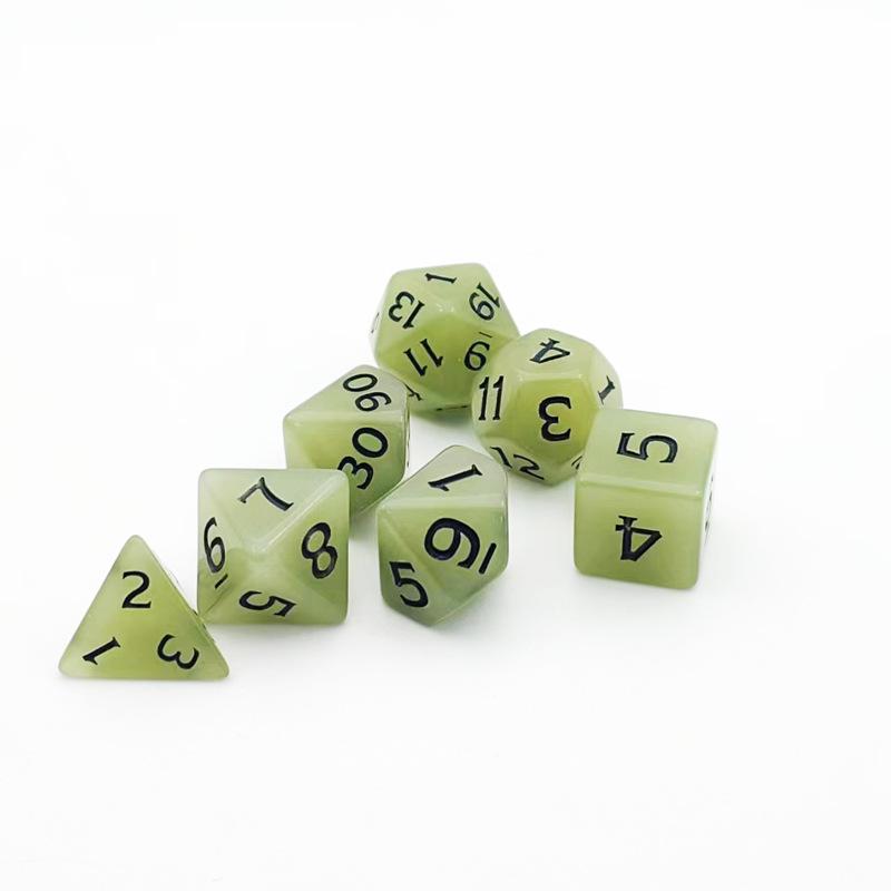 ダイス サイコロセット 7個入り 多面体ダイス 夜光 蓄光 アクリル製 TRPG D&D ボードゲーム テーブルゲーム パーティー 数字 見やすい
