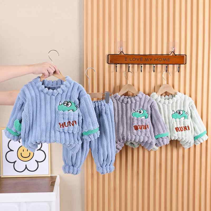 ・カテゴリ: キッズパジャマ2点セット・性別: 女児・対象年齢: 乳幼児 (1〜3歳)・スタイル: カジュアル・主な素材: スパンデックス95%・厚み: 厚手・柄: カートゥーン・機能: 保温・生地加工: 柔軟加工・カラー展開: ブルー、グリーン、グレー・サイズ展開: 80cm、90cm、100cm、110cm、120cm