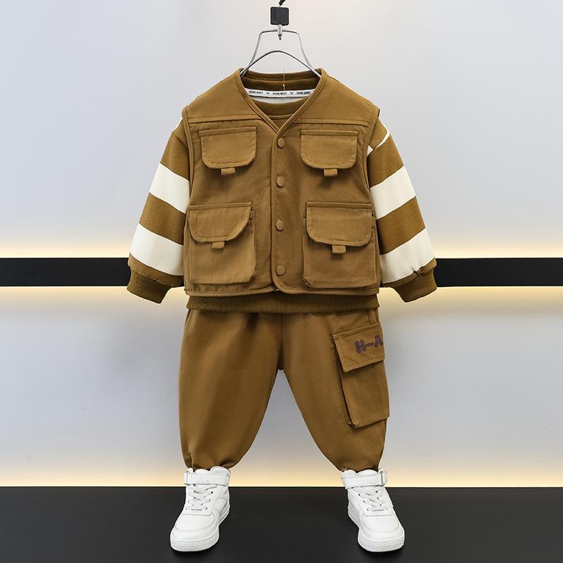 キッズ 男の子 春秋 長袖 セットアップ 3点セット スポーツ カジュアル トレンド ストリート 上下セッ..