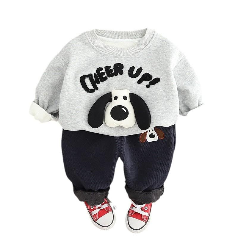 ・スタイル: カジュアル・セットアップの種類: パンツセット・セットアップ枚数: 2点セット・ギフトセット内容: 服装・袖丈: 長袖・パンツ丈: 長ズボン・生地加工: 柔軟加工・厚さ: フリース・柄: カートゥーン・実物写真: モデルなし実写・デザイン要素: スポーツ、セットアップ、カートゥーン、かわいい、プリント、股開き可能・生地名: コットンフリース・主な生地素材: 綿・主な生地素材含有率: 80%・開閉スタイル: プルオーバー・カテゴリ: キッズセットアップ