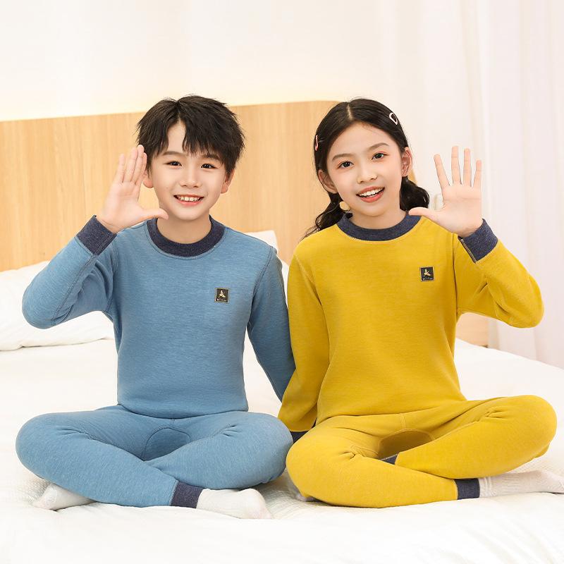 インナーウェア 男女兼用 ジュニア 保温 あったか 厚手 上下セット 丸首 長袖 長ズボン 秋冬 防寒 ルームウェア ポリエステル素材 快適 伸縮性 ピンク ブルー イエロー パープル ネイビー