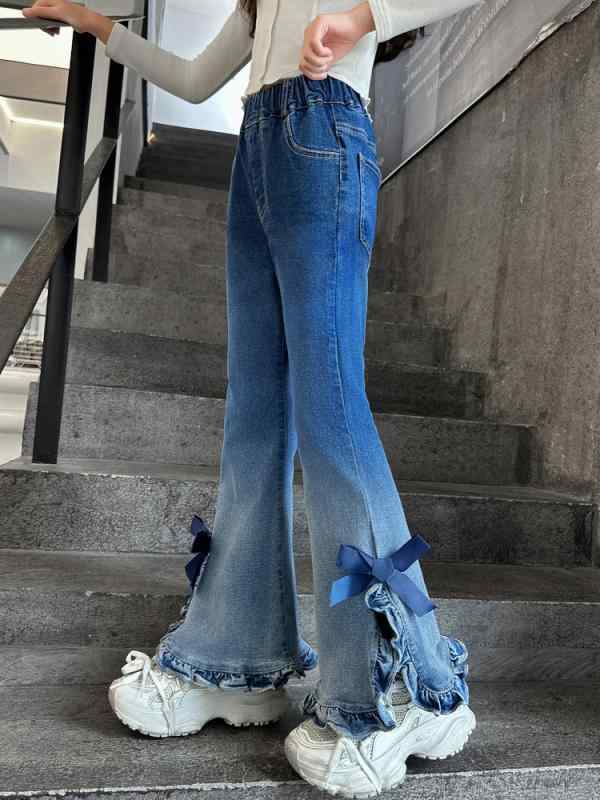 キッズ 女の子向け ジュニア 春秋 デニム フレアパンツ ブーツカット ジーンズ 綿 ストレッチ 伸縮性 スリムフィット 細身 グラデーション 着回し カジュアル ミドルウエスト おしゃれ ウォッシュ加工