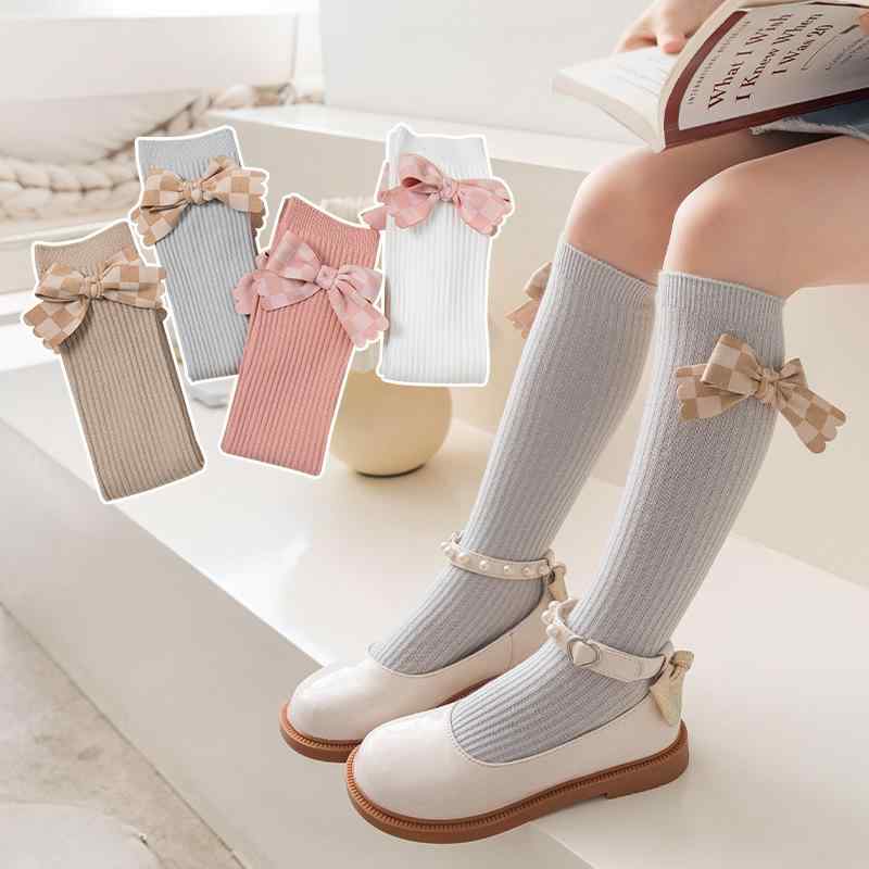 靴下 ガールズ キッズ 春秋 縦ストライプ チェック柄 ウェーブ柄 リボン ハイソックス コットン 通気性 かわいい おしゃれ トレンド 普段使い お出かけ ホワイト グレー ピンク カーキ