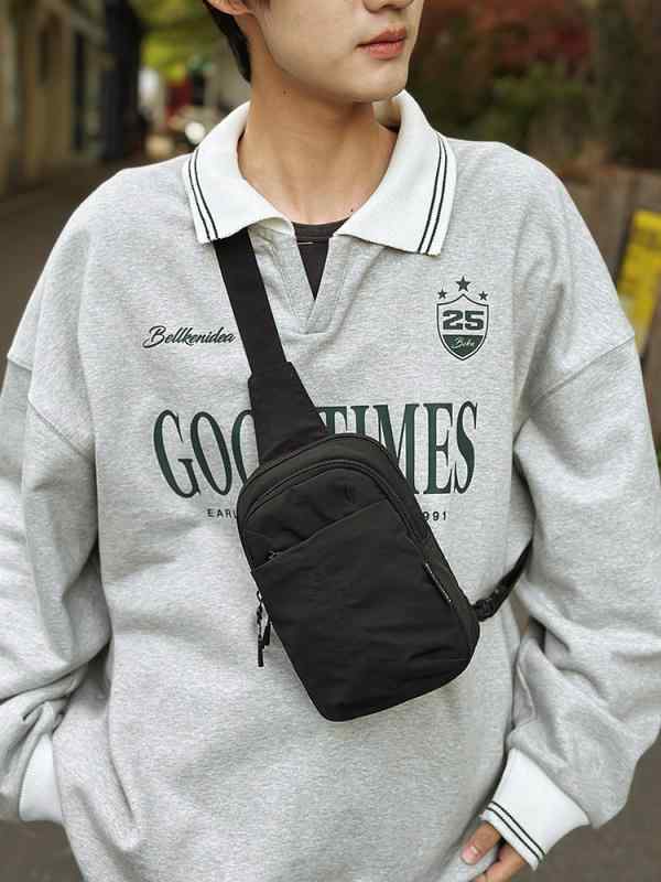 ボディバッグ メンズ スマホ収納 ミニショルダーバッグ 斜めがけ ワンショルダー 個性的 おしゃれ 軽量 カジュアル ナイロン製 普段使い デイリーユース ベージュ グレー 黒 グリーン カーキ