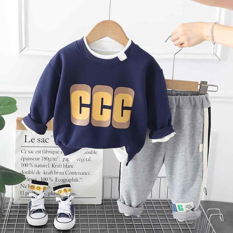 キッズ 男児服 セットアップ 長袖カットソー ショートパンツ 春秋 綿 カジュアル 普段着 部屋着 通園 通学 運動 スポーツ 柔らか 肌触り 吸湿性 通気性 ロゴ アルファベット プリント