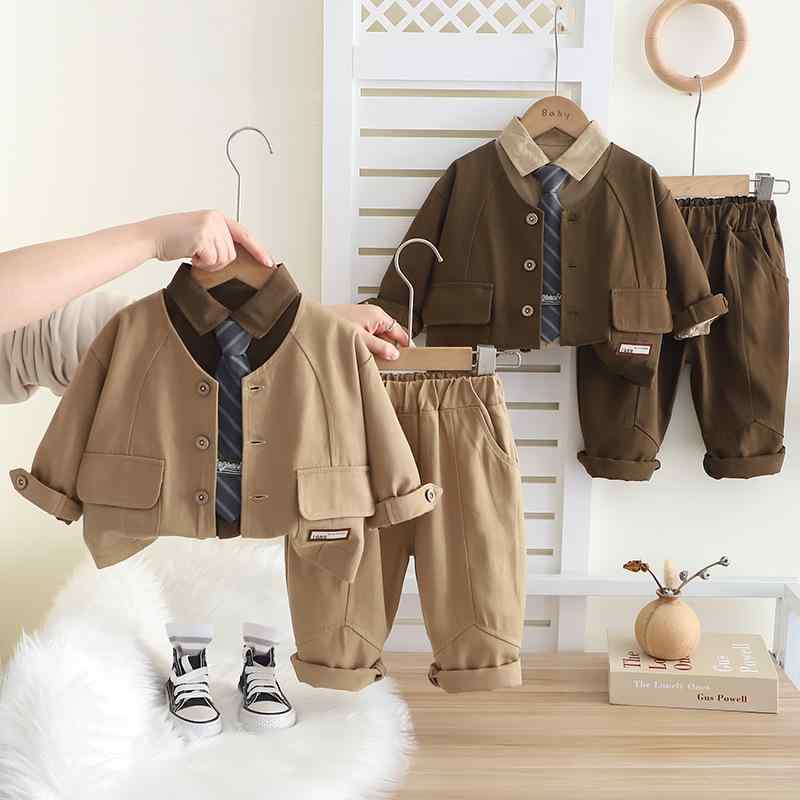 ・カテゴリ: 子供服セット・性別: 男児・スタイル: カジュアル・セットアップ: パンツタイプ・セット点数: 3点セット・対象年齢: 1〜3歳・着用シーズン: 春、秋・袖丈: 長袖・パンツ丈: ロング・主な素材: 綿75%・生地加工: 柔らか加工・厚さ: 普通・柄: 無地・開閉部: シングルボタン・デザイン要素: カーディガン、プリント、股部分開閉式・カラー展開: カーキ、ブラウン・サイズ展開: 80cm、90cm、100cm、110cm、120cm
