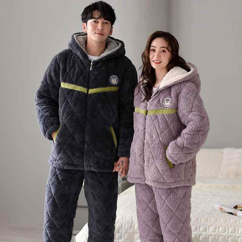 ・カテゴリ: セットアップ・生地: コーラルベルベット・スタイル: カーディガン・主な素材: ポリエステル繊維100%・厚さ: 厚手・生地の厚さ: 超厚手 (351-400g/m²)・ネックライン: フード付き・袖丈: 長袖・パンツ丈: 長ズボン・機能: カジュアル、通気性、伸縮性、部屋着、保温、快適、外出可能・適用シーン: アウトドア、普段使い、ホテル・スパ、結婚式場・サイズ展開: M、L、XL、XXL、XXXL・テイスト: シンプルカジュアル