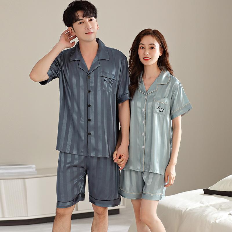 ルームウェア 男女兼用 カップル パジャマ 上下セット 春夏 接触冷感 ショートパンツ 前開き ジャガード織 サテン フェイクシルク 光沢感 高級感 薄手 涼感 通気性 部屋着 おうち時間