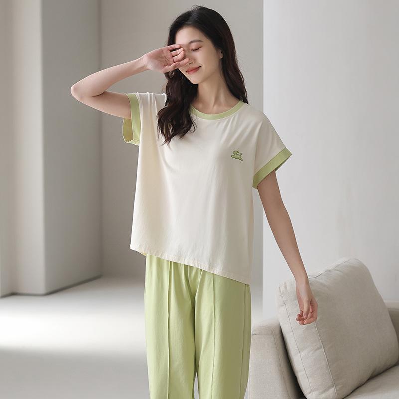 ・カテゴリ: セットアップ・主な素材: リヨセル 30～50%・厚さ: 薄手・ネックライン: ラウンドネック・袖丈: 半袖・丈: ロングパンツ・機能: リラックス、睡眠、部屋着、涼感、快適、外出可能・カラー展開: 柳芽緑、風信紫・サイズ展開: M, L, XL, XXL・スタイル: エレガント