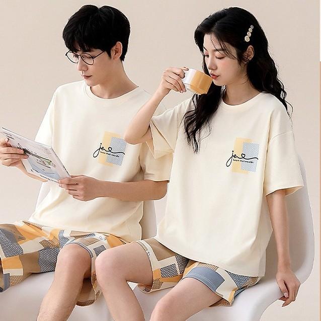 ・カテゴリ: セットアップ・主な素材: 綿90-95%・スタイル: セットアップ・厚さ: 薄手・ネックライン: ラウンドネック・袖丈: 半袖・丈: ショートパンツ・機能性: リラックス、睡眠、部屋着、快適、外出可能・適用シーズン: 春、夏、秋・適用シーン: アウトドア、ルームウェア・サイズ展開: M、L、XL、XXL、XXXL・テイスト: シンプルカジュアル