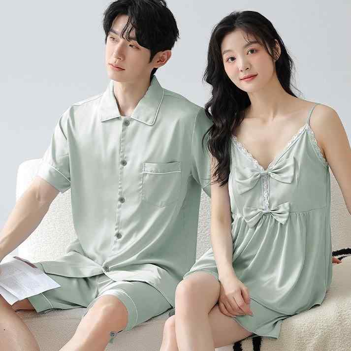 ルームウェア カップル レディース メンズ 接触冷感 薄手 シルクタッチ サテン風 キャミソール ショートパンツ 上下セット Vネック カップ付き 部屋着 ワンマイルウェア 高級感 快適 春夏