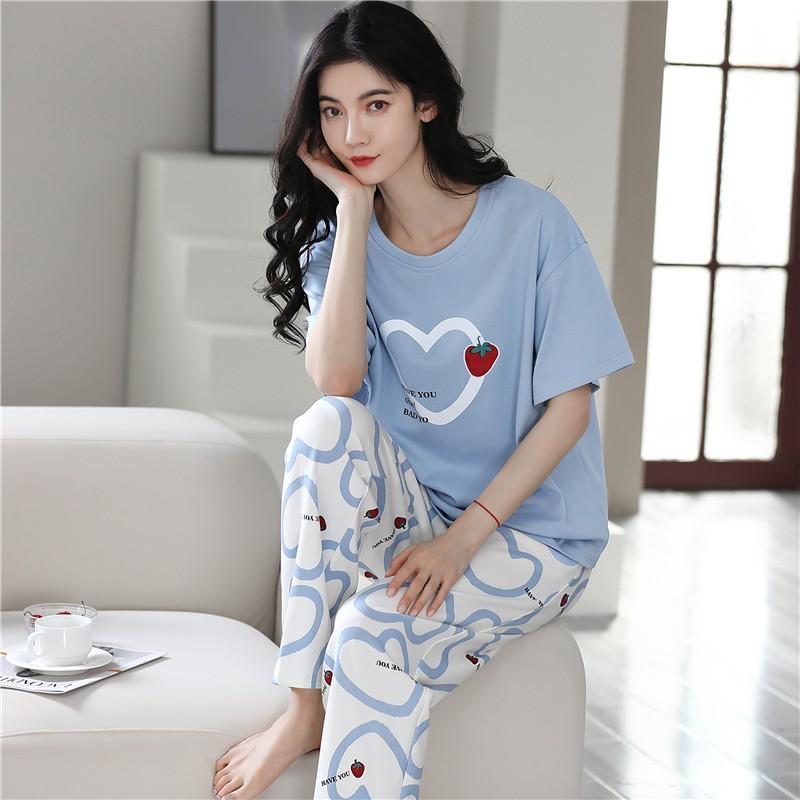 ・カテゴリ: ルームウェアセット・主な素材: 綿・厚さ: 薄手・ネックライン: クルーネック・パンツ丈: ロング丈・機能: リラックス、睡眠、部屋着、快適、タウンユース・着用シーン: アウトドア、部屋着・サイズ展開: M、L、XL、XXL・主な素材混率: 綿90%〜95%・スタイル: スウィート、キュート