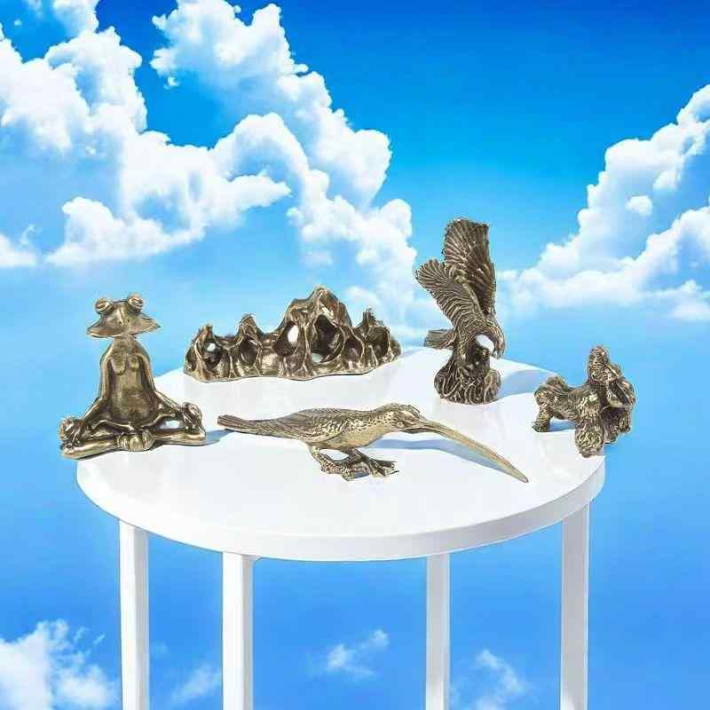 置物 動物モチーフ ゴリラ 鷹 小鳥 座禅カエル 山型 ミニチュア オブジェ アンティーク調 ブロンズ風 ..