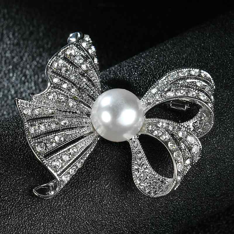 ブローチ レディース 女性用 パール リボン 蝶結び 合金 ラインストーン ビジュー クリスタル 上品 エレガント シンプル かわいい おしゃれ フォーマル カジュアル 結婚式 パーティー 卒業式 入学式 普段使い ホワイト 白(x2)