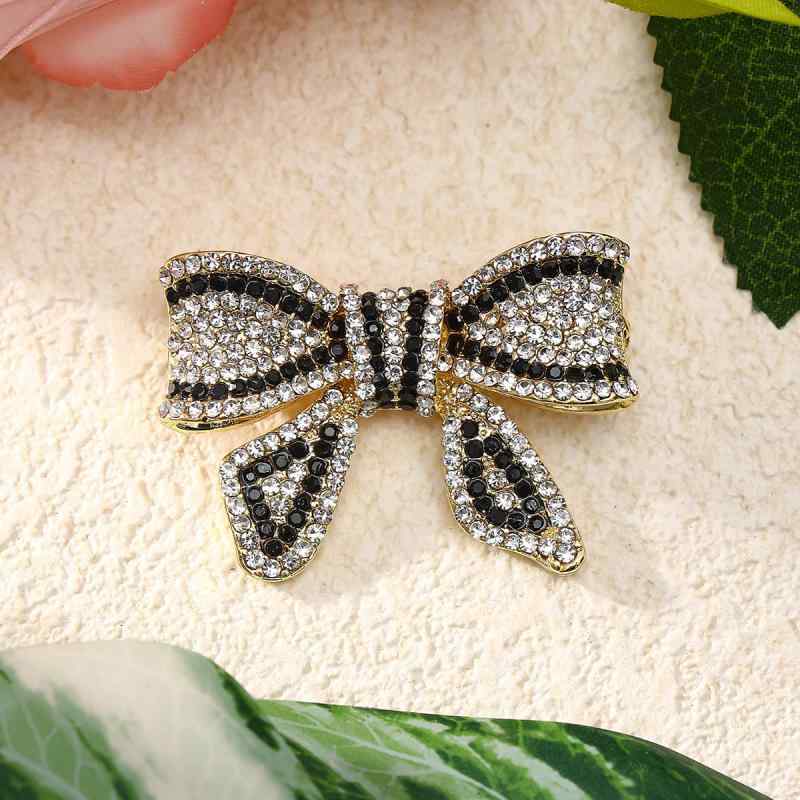 ブローチ レディース エレガント 高級感 フルジルコニア リボン 蝶々結び スーツ ジャケット ドレス フォーマル 結婚式 パーティー 卒業式 入学式 合金製 電気メッキ加工 コサージュ ピン 華やか 上品(x2)