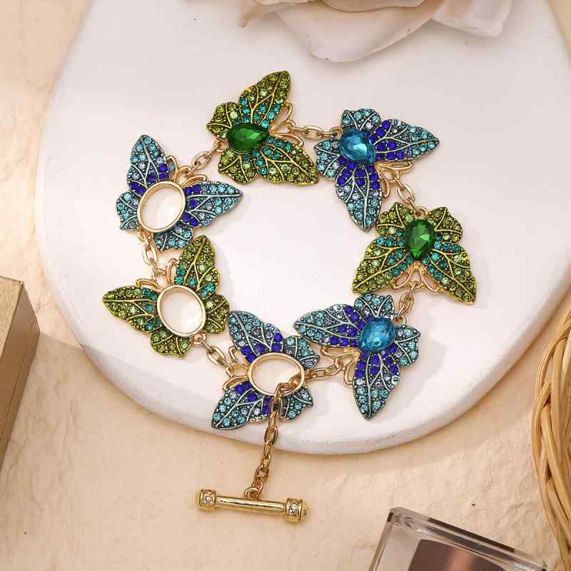 ブレスレット レディース エレガント 上品 高級感 ライトラグジュアリー 合金 電気メッキ ジルコニア クリスタル 蝶バタフライモチーフ OTバックル 調節可能 レトロ アンティーク 普段使い 色落ちしにくい おしゃれ 腕飾り(x2)