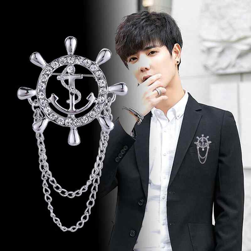 ブローチ 男女兼用 韓国ファッション マリンスタイル 舵 アンカー タッセル 金色 銀色 合金製 電気メッ..