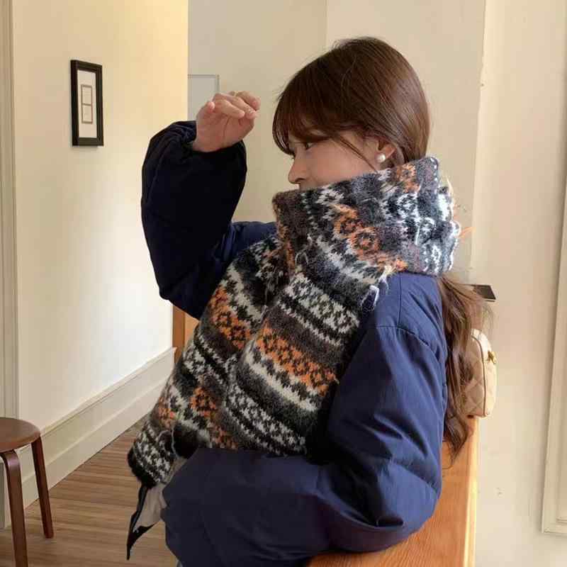 マフラー レディース フェアアイル柄 ジャカード編み レトロ 幾何学柄 アクリル毛糸 秋冬 冬 高級感 保温 暖かい 防寒 普段使い ファッション小物(x2)