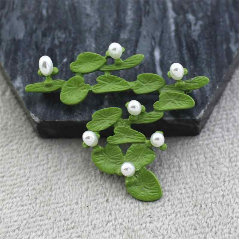 ブローチ ピアス 男女兼用 レトロ フレンチレトロ ヴィンテージ スイレン 蓮の葉 クローバー 楕円 パール グリーン 合金 焼付塗装 セット 秋冬