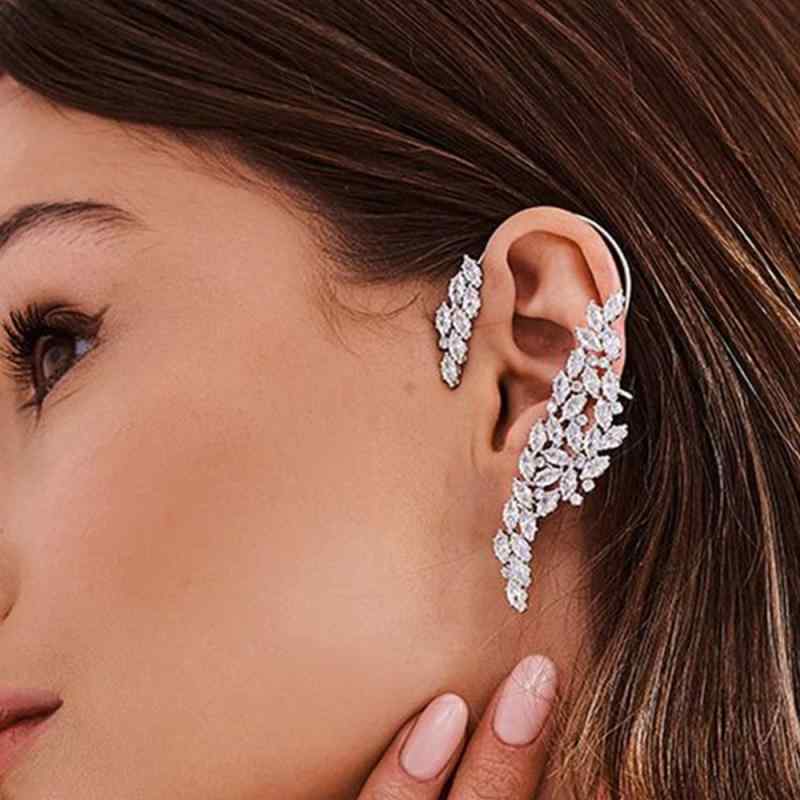 イヤーカフ レディース 女性用 ジルコニア 翼 羽根 モチーフ 一体型 ノンホール イヤリング 片耳用 高..