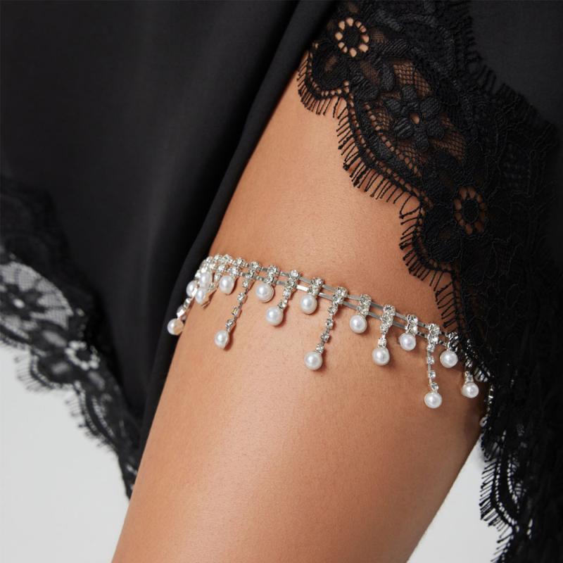 レッグチェーン レディース タッセル 伸縮性 セクシー ギャル ファッション おしゃれ ビーチ リゾート ..