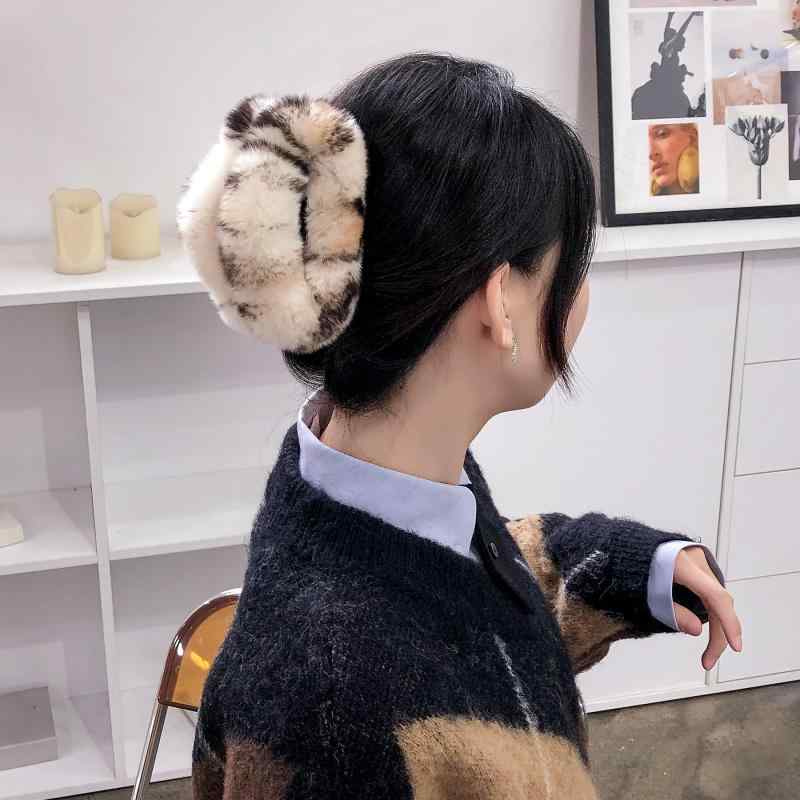 ヘアクリップ レディース レッキスラビットファー ふわふわ モコモコ クラウド シャーククリップ 上質 髪留め まとめ髪 ヘアアクセサリー ブラック アイボリー グレー ブラウン レオパード 秋冬