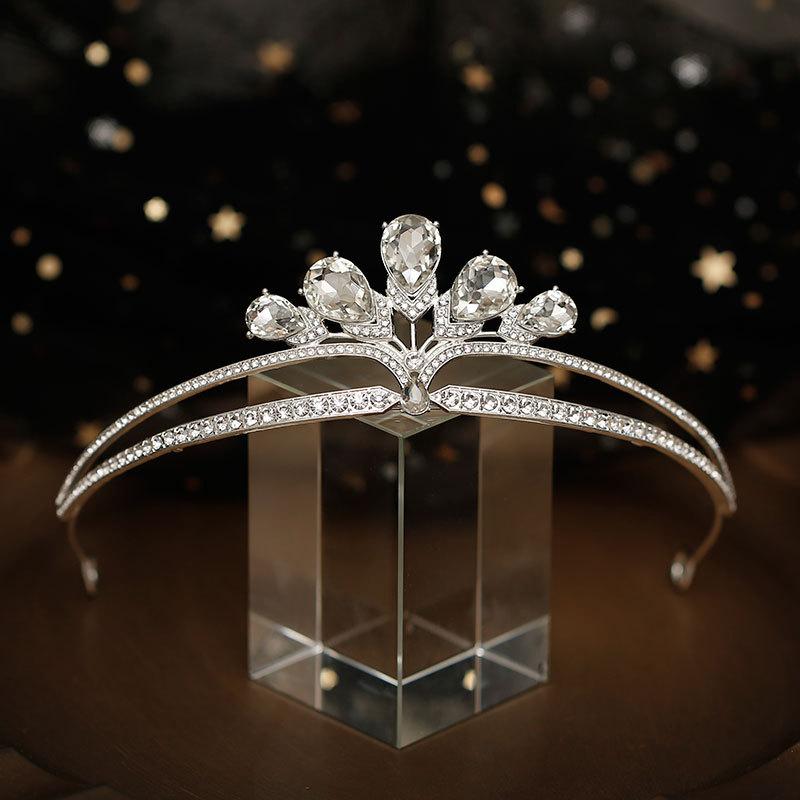 ヘッドドレス レディース ブライダル ティアラ 韓国風 ウェディング クラウン 花嫁 結婚式 前撮り ロケ..