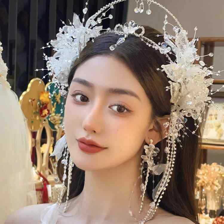 ヘッドドレス レディース ブライダル ウェディング 結婚式 花嫁 髪飾り ティアラ クリスタル フラワー ..