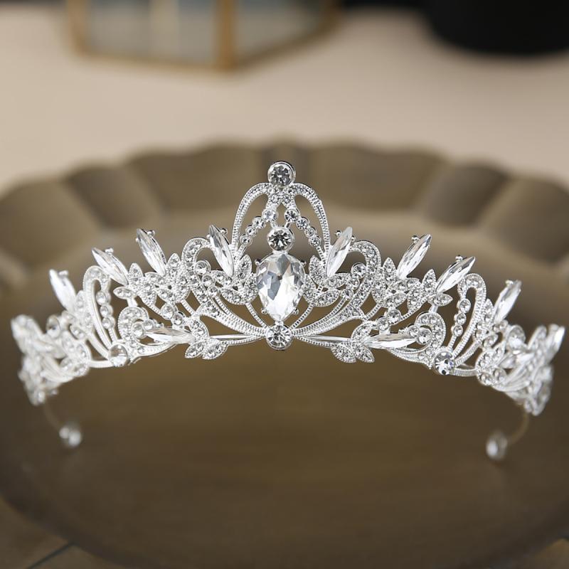 ヘッドドレス レディース 花嫁 ウェディング ブライダル 結婚式 披露宴 二次会 パーティー 王冠 ティアラ クラウン ラインストーン 髪飾り ヘアアクセサリー 上品 華やか エレガント シルバー ゴールド