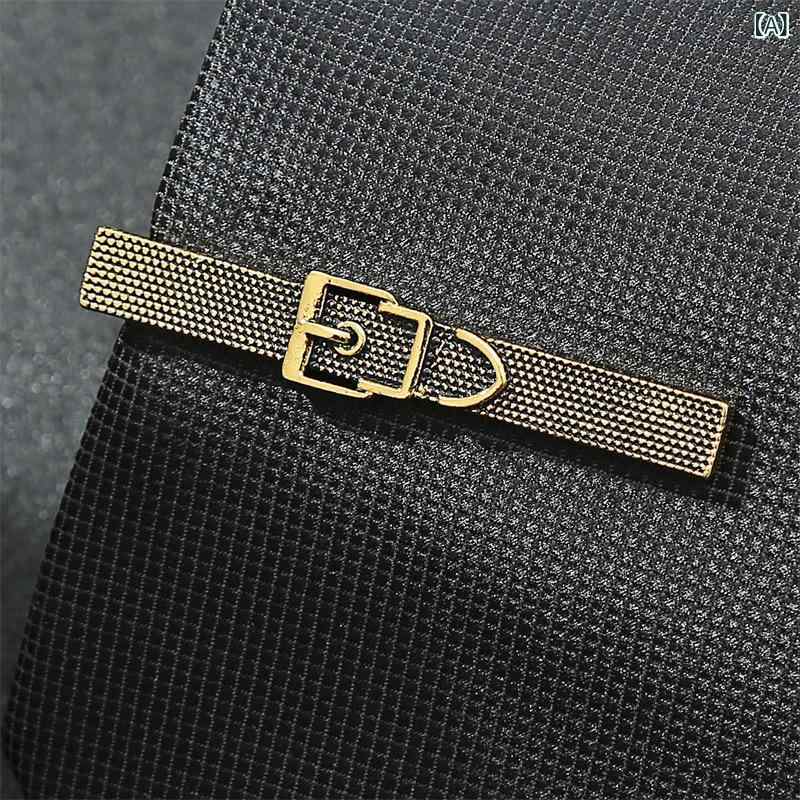 ネクタイピン メンズ 男性用 個性的 上品 エレガント 高級感 ビジネス フォーマル 結婚式 パーティー 披露宴 オフィス メタル 合金 電気メッキ加工 幾何学模様 ゴールド シルバー