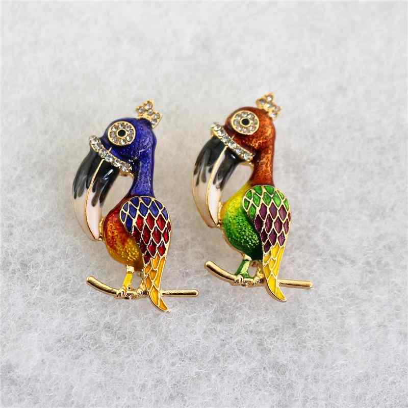 ブローチ レディース 欧米風 レトロ ヴィンテージ 上品 エナメル ジルコニア オオハシモチーフ カラフ..