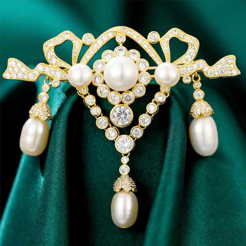 ブローチ レディース フレンチ フリンジ レトロ 宮廷風 天然 淡水パール ジルコニア 煌めき 高級感 パ..