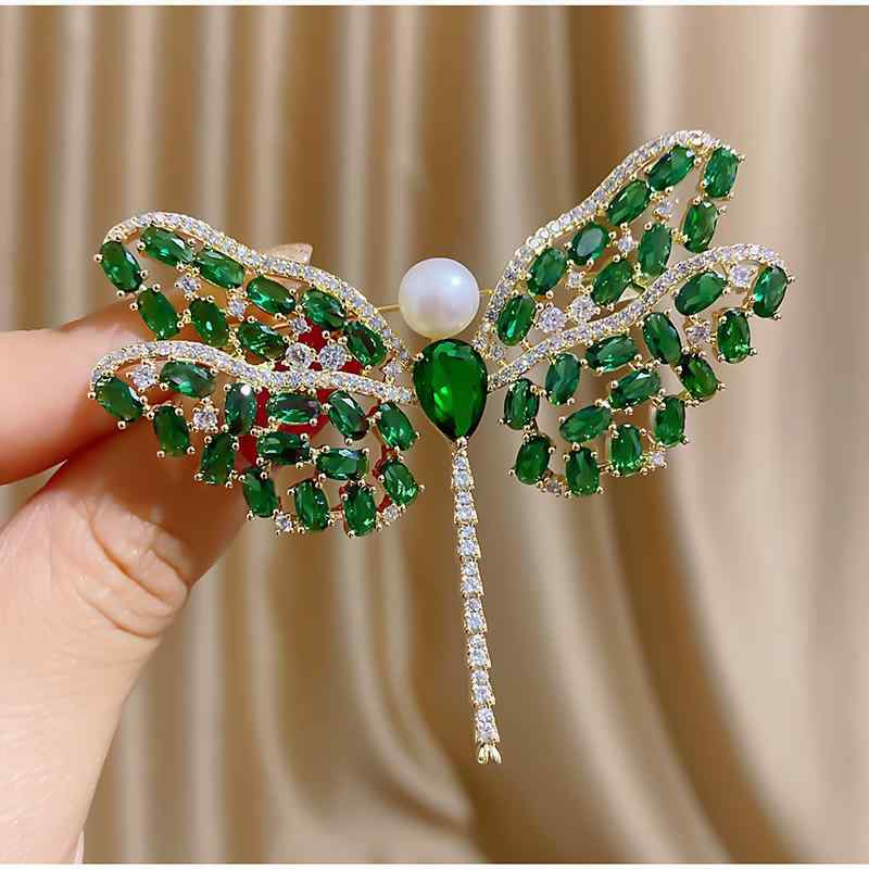 ブローチ レディース トンボ 動物モチーフ ジルコニア カラフル 大ぶり ゴールドメッキ 高級感 レトロ ..