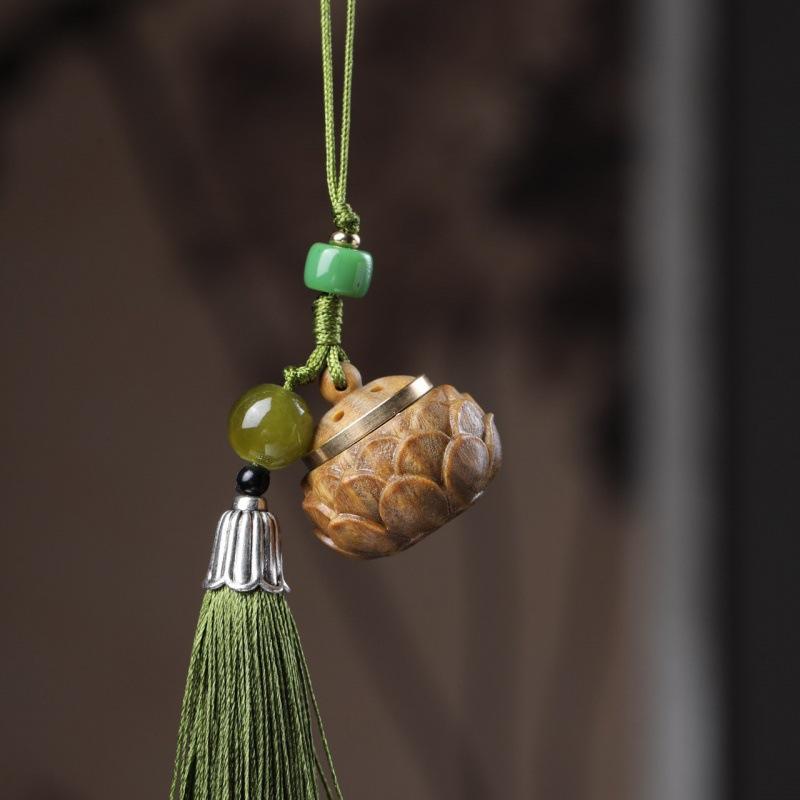 チャーム 緑檀 木製 大輪蓮 福袋 香袋 サシェ 芳香器 アロマディフューザー 鞄飾り キーホルダー スト..