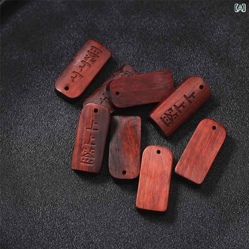 スマホチャーム 木製 おみくじ 開運 縁起物 ラッキーアイテム DIY 携帯電話 鍵 キーホルダー バッグチャーム ストラップ アクセサリー ユニーク オリジナル 紫檀 サンダルウッド 厄除け 和風 ミニ おしゃれ 吊り下げ