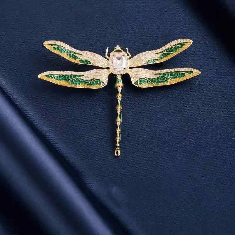 ブローチ レディース ジルコニア トンボモチーフ グリーン エナメル 精密 マイクロパヴェ 高級感 デザ..