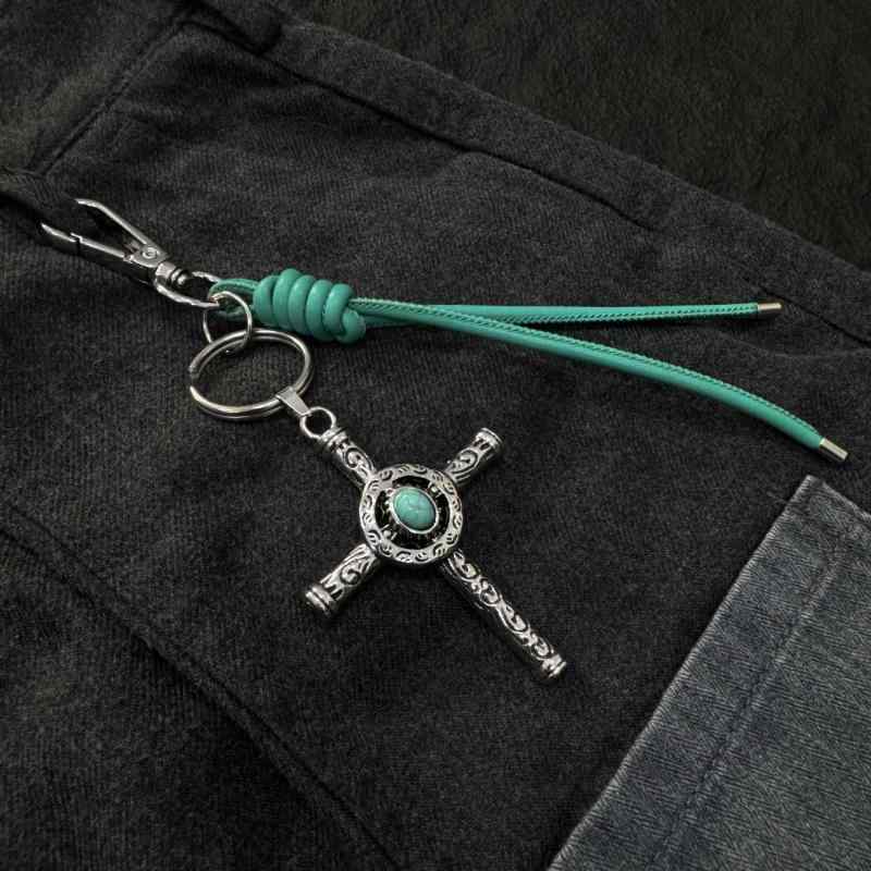 キーホルダー 欧米風 レトロ ヴィンテージ 個性的 十字架 合金素材 デビルアイ グリーン 編み込みコード 高級感 ファッション小物 バッグチャーム キーリング