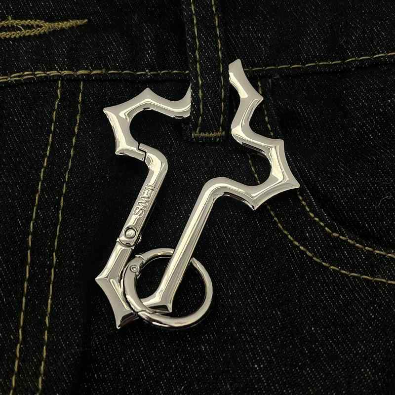 キーホルダー 男性用 女性用 ユニセックス 十字架 透かし彫り 亜鉛合金 高級感 重厚感 オリジナルデザイン 鍵飾り キーリング バッグチャーム 金属製 電気メッキ加工 アンティークシルバー ブライトシルバー アクセサリー