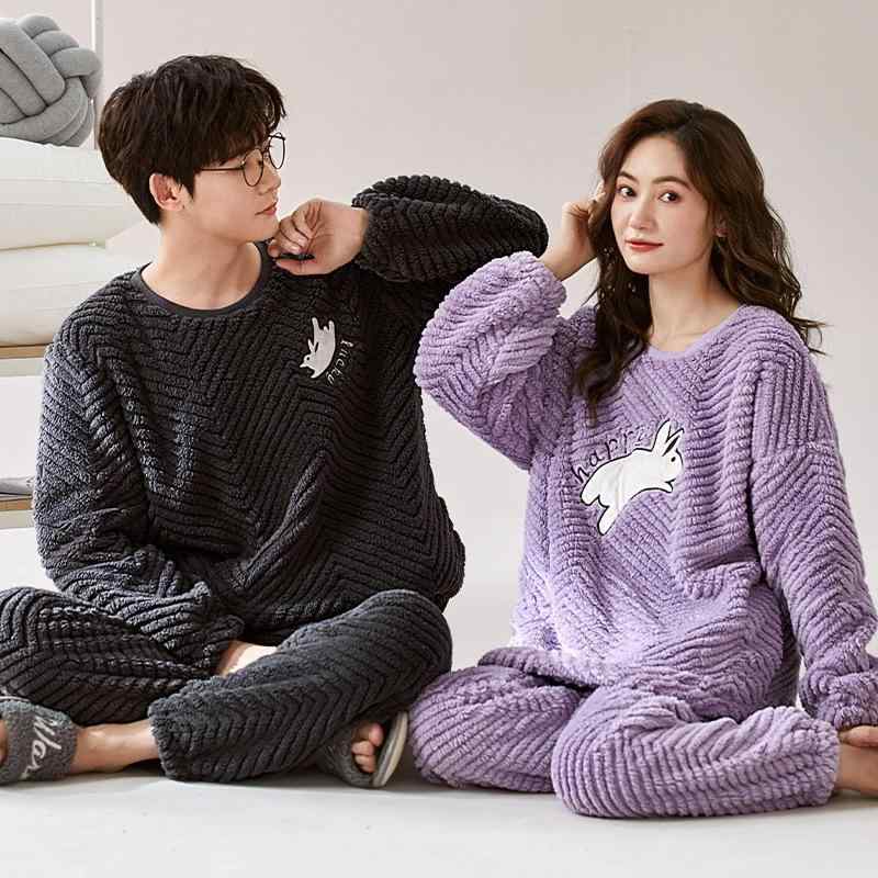パジャマ 男女兼用 カップル ペア 秋冬 サンゴフリース マイクロファイバー 裏起毛 厚手 保温 暖かい 快適 丸首 ラウンドネック 長袖 長ズボン 上下セット ルームウェア ホームウェア 部屋着 寝間着