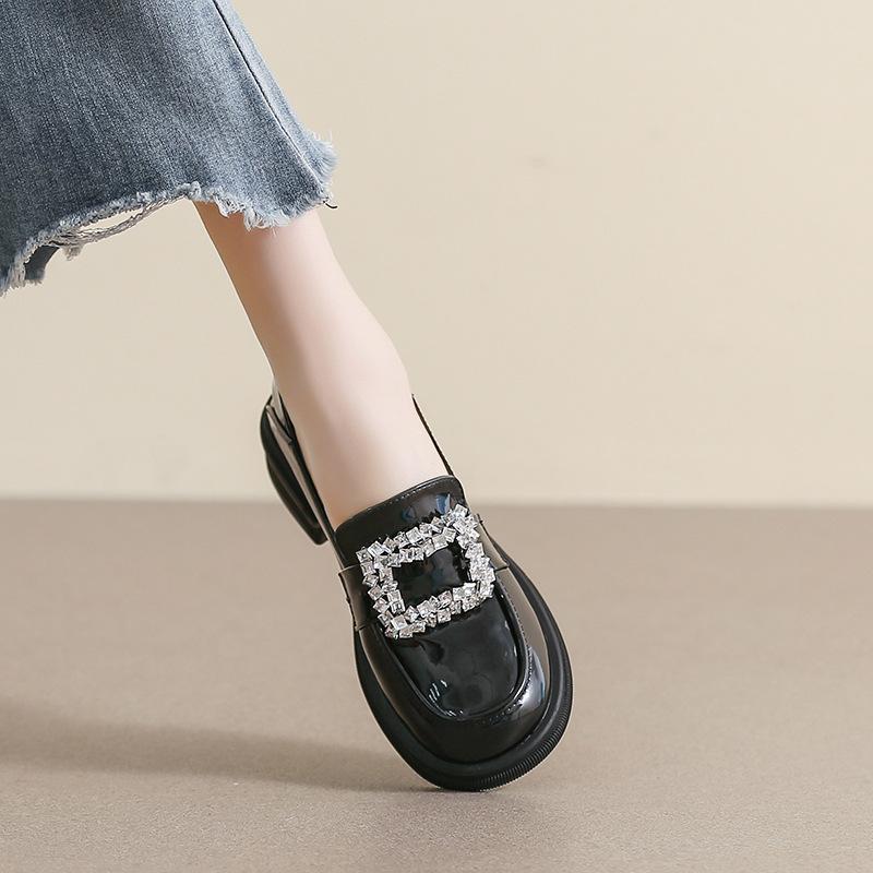 ローファー レディース エナメル 厚底 レトロ スリッポン ラインストーン ブリティッシュスタイル チャンキーヒール ブラック ラウンドトゥ 合成皮革 普段使い オールシーズン