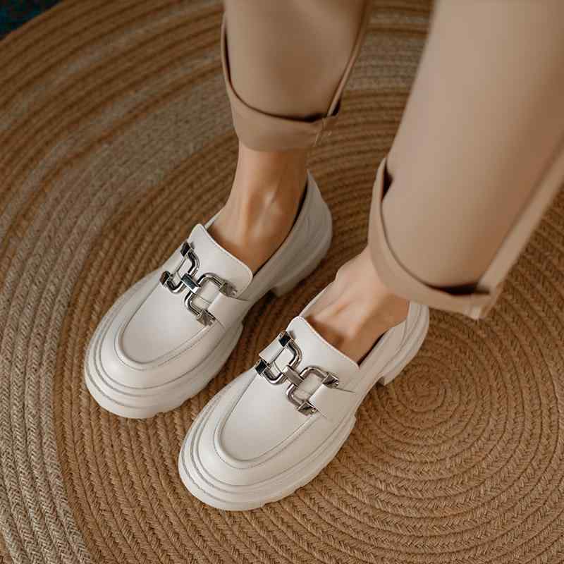 ローファー レディース 女性用 厚底 太ヒール チャンキーヒール ソフトソール メタルバックル シルバー金具 革靴 レザーシューズ ラウンドトゥ 日常使い カジュアル マットブラック エナメルブラック ホワイト