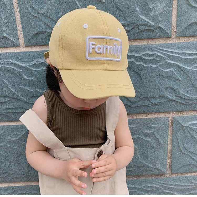 キャップ ベビー キッズ 赤ちゃん 子供 男の子 女の子 かわいい アルファベットロゴ入り つば広 日よけ..