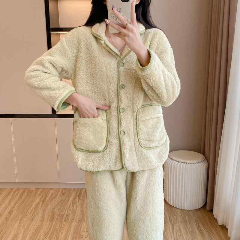 ・カテゴリ: パジャマ・生地: 北極フリース・デザイン: カーディガン・主な素材: ポリエステル100%・厚さ: 厚手・ネックライン: ポロ襟・袖丈: 長袖・パンツ丈: ロング丈・機能: 通気性、保温性、快適、ルームウェア、リラックス、外出可能・カラー展開: ライトグリーン、ベージュ、グラファイトグレー、ミディアムグレー・サイズ展開: M、L、XL・スタイル: カジュアル