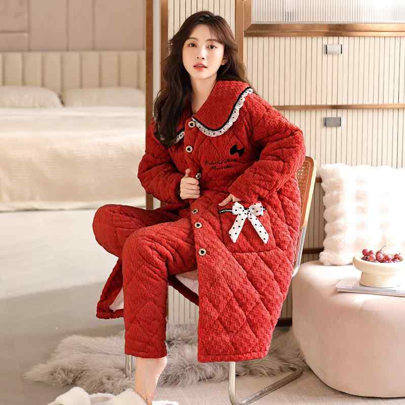 パジャマ レディース セットアップ 赤 レッド ロング丈 長袖 長ズボン 秋冬 三層キルティング 中綿入り 極厚 裏起毛 コーラルベルベット 暖かい 快適 ルームウェア 部屋着 普段使い ナイトガウン バスローブ