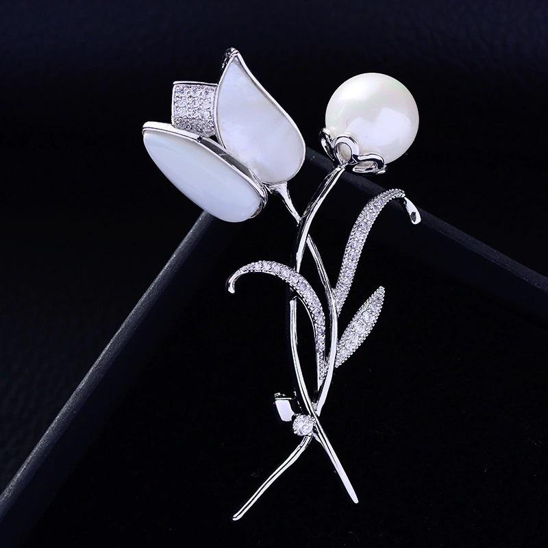 ブローチ レディース 女性用 婦人 チューリップ 花 フラワー 上品 エレガント 合金製 電気メッキ加工 おしゃれ かわいい 多機能 飾り 留め具 露出防止 スーツ コート ジャケット 普段使い セレモニー 結婚式 入学式 卒業式 シルバー ゴールド ピ(x2)