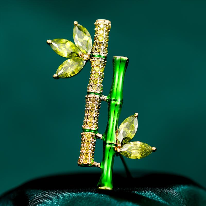 ブローチ 男女兼用 中国風 竹モチーフ グリーン エナメル ラインストーン シンプル 高級感 上品 エレガ..